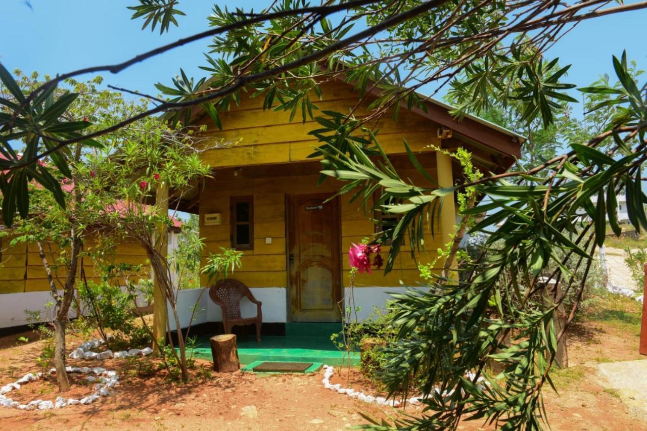 Sunntop Cabana Trincomalee Extérieur photo