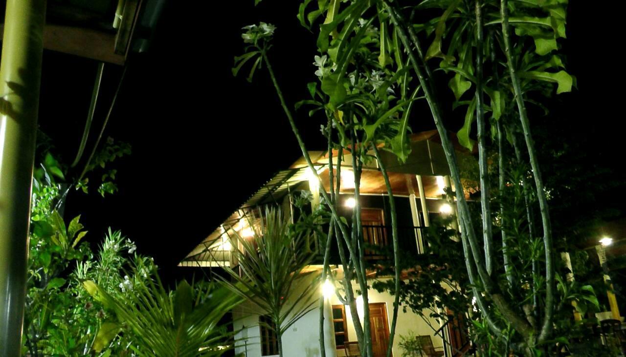 Sunntop Cabana Trincomalee Extérieur photo